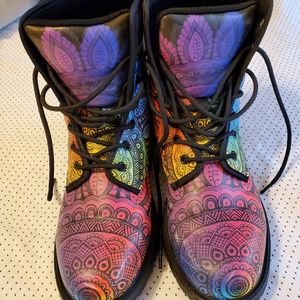 Combat boots rainbow chakra